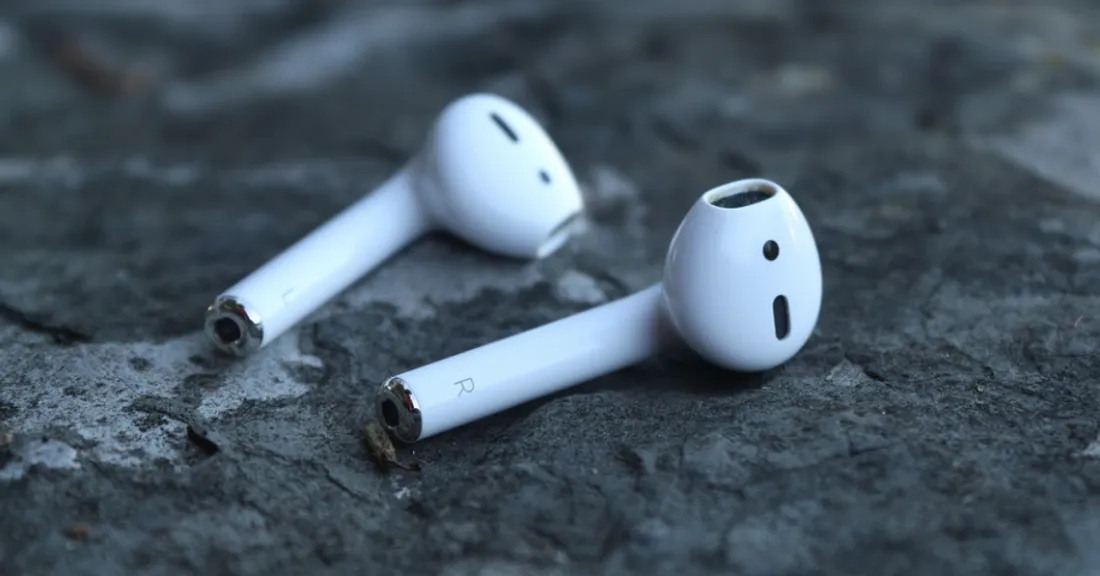 Des AirPods se retrouvent dans l'estomac d'une jeune femme